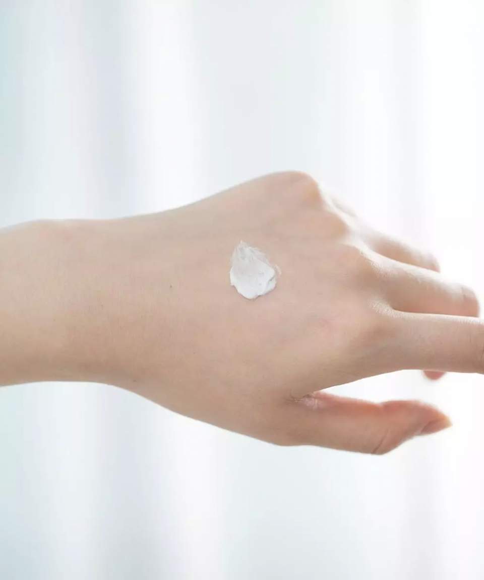 天气太干用什么护肤品,上班族熬夜护肤推荐