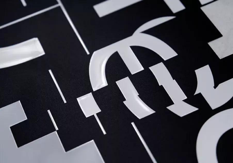 打破常规！村上雅士的异形海报设计