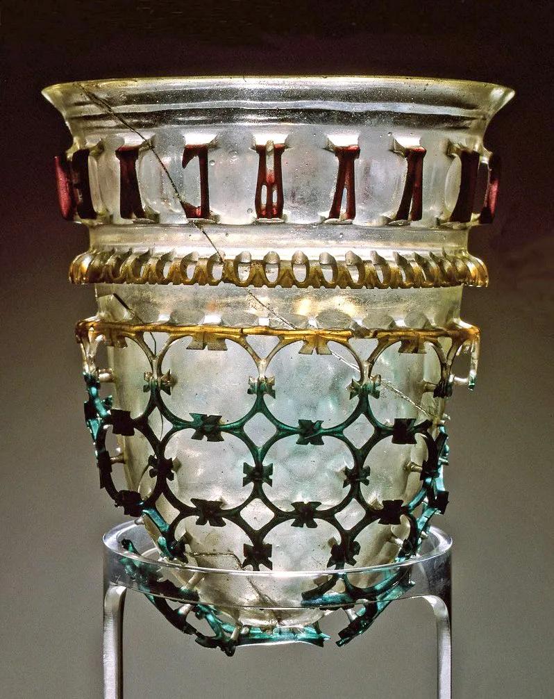 别笑,谁还没有一颗玻璃心?