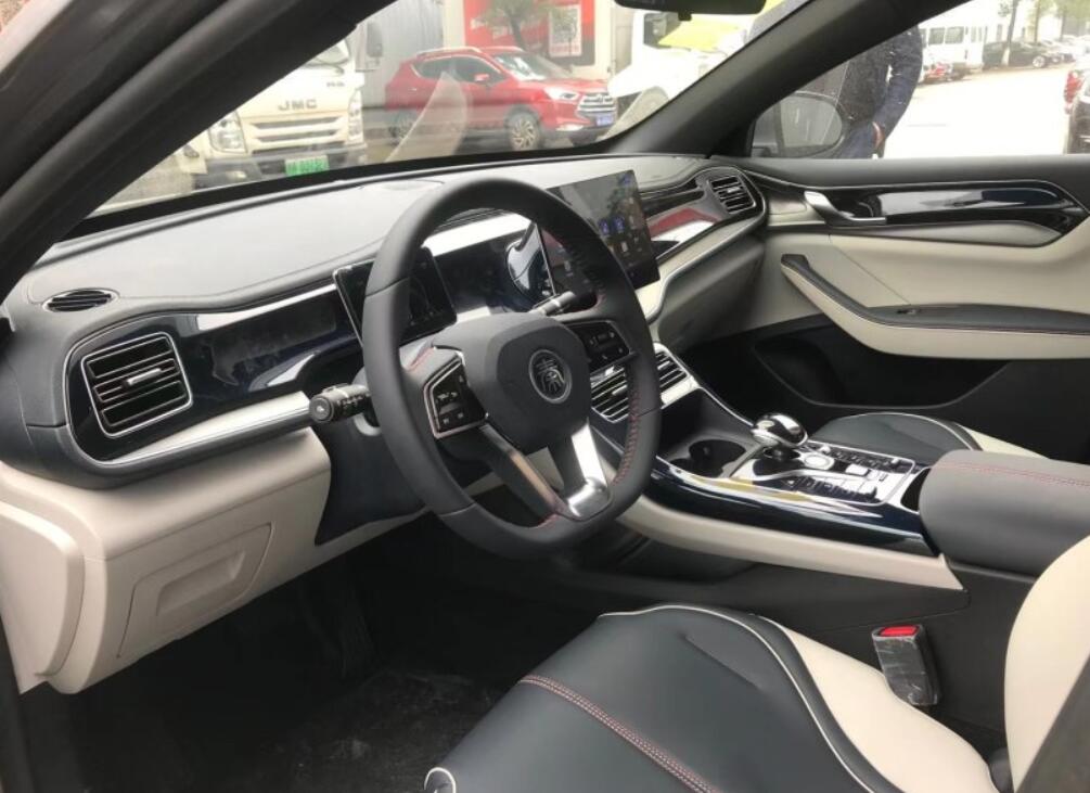 比亚迪秦plusdmi小屏幕图解,比亚迪秦plusdmi显示屏太小