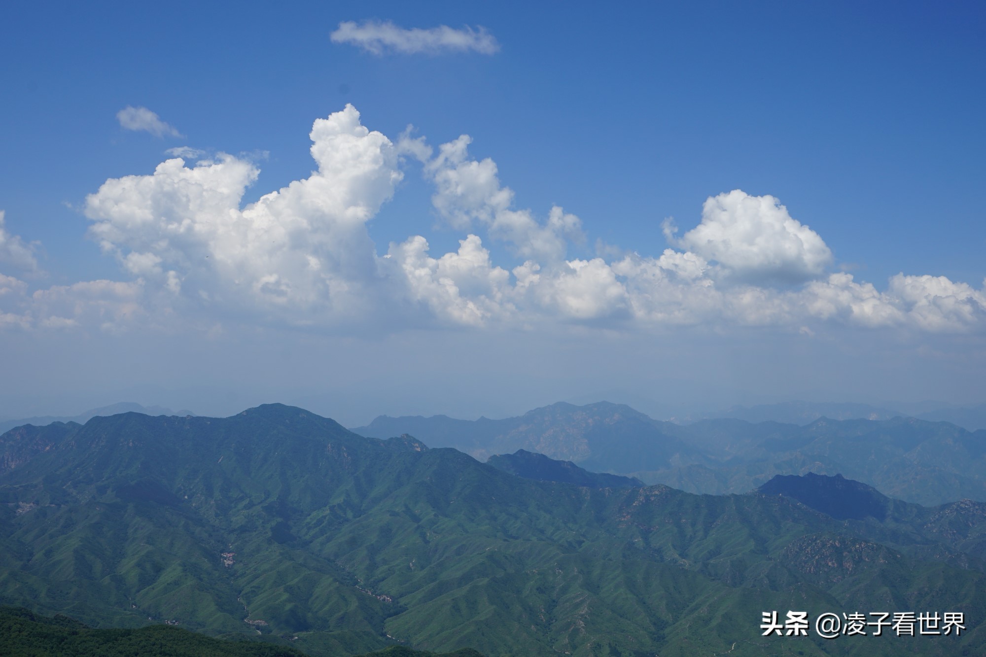 逃离北京40度高温，房山享受22度清凉，看银狐，逛古街吃铁锅炖