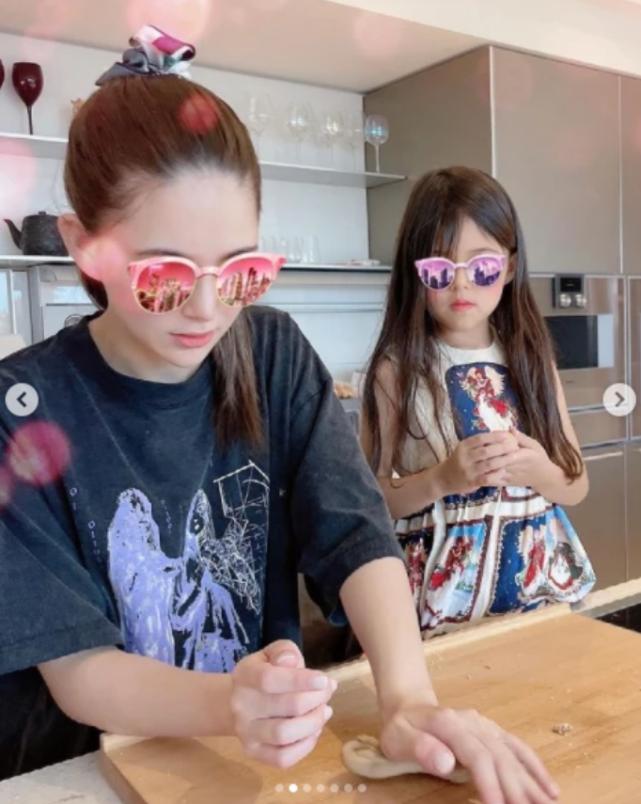 周杰伦昆凌一为子庆生新闻,周杰伦晒昆凌美照