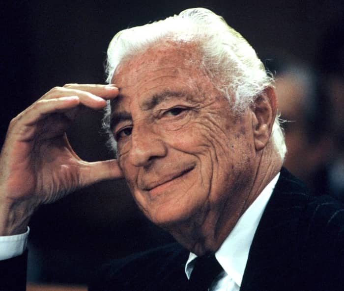 乔瓦尼巴蒂斯莫甘尼,乔瓦尼阿涅利西装