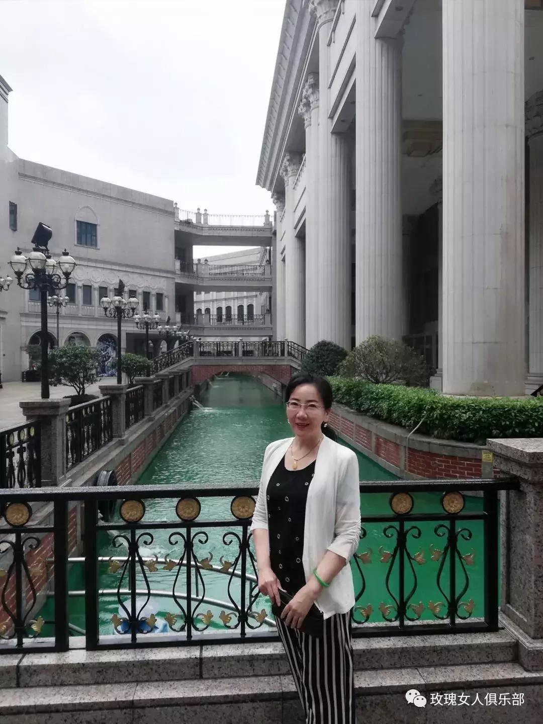 去威尼斯小镇,威尼斯小镇坐几号地铁到达