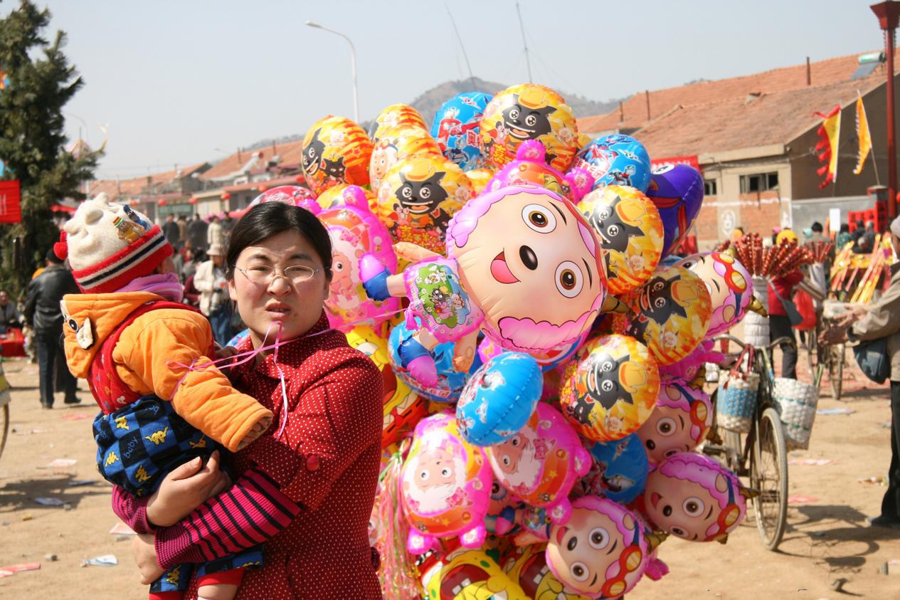 妈妈放餐桌上的酸奶，24小时后却“炸伤”孩子，家长要知悉原因