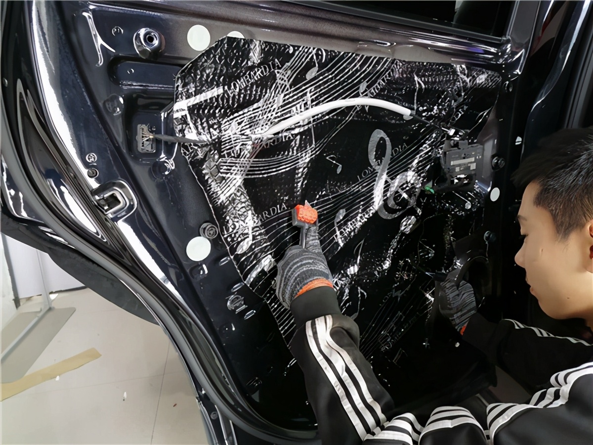 2021款途昂哈曼卡顿音响效果,途昂x380尊崇豪华版音响实测