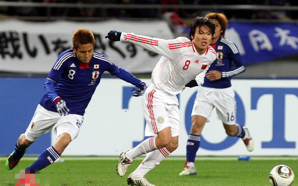 3比1国足逆转日本,中国足球1比0击败伊朗的视频