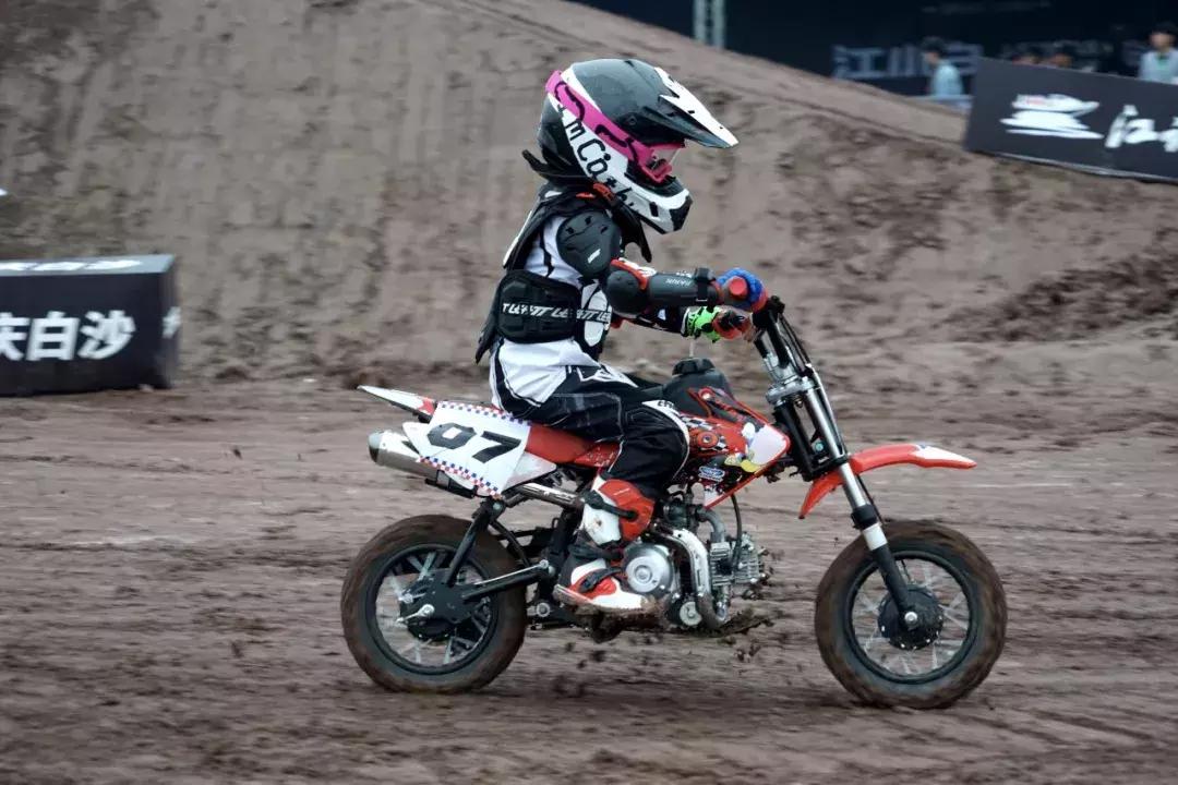 中国顶级越野摩托赛事,场面堪比kpl