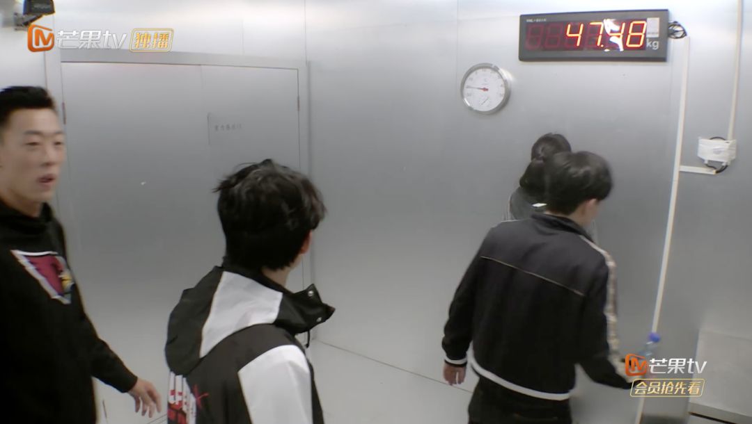 200多斤胖妻子减肥完美蜕变,体重100斤老婆