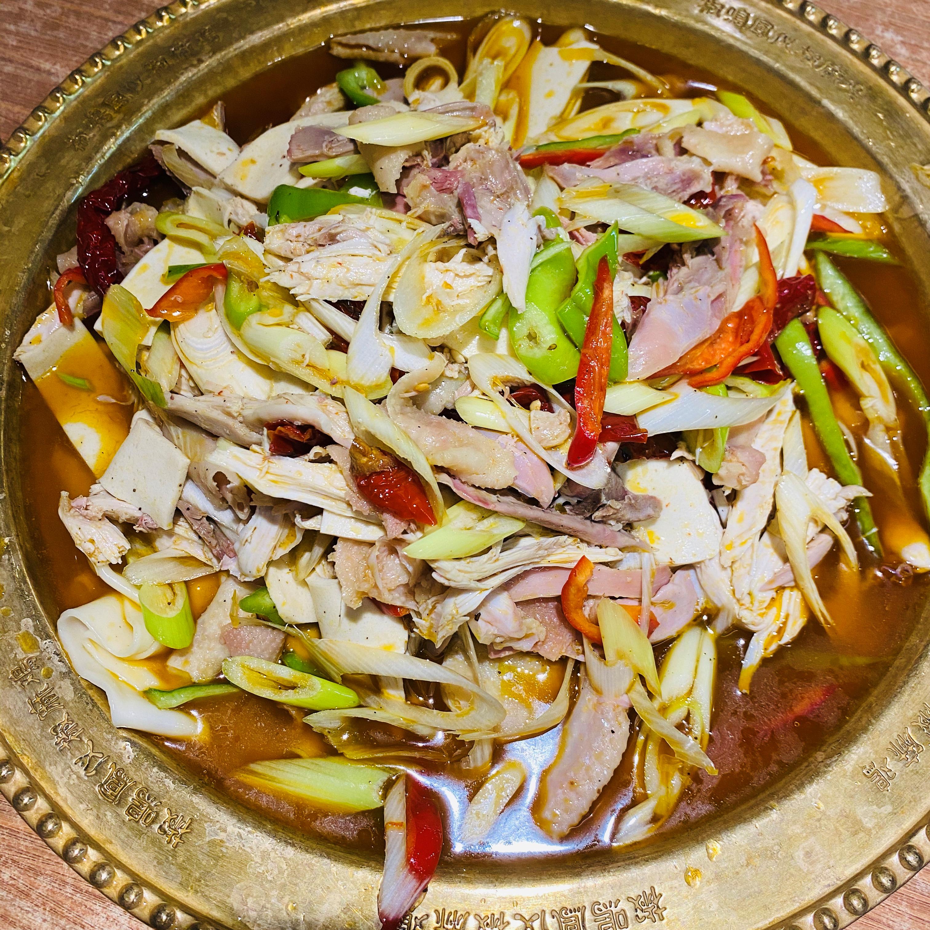 藏在巷子里的美食椒麻鸡,热门好吃又美味的网红椒麻鸡