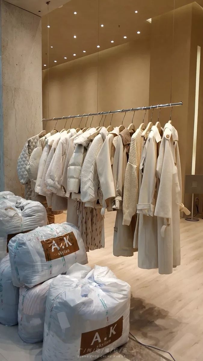 韩国东大门服装在哪里买,韩国东大门服装批发市场地铁