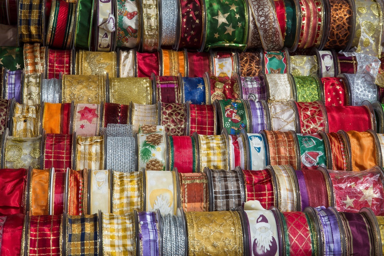 出差回来有必要给同事带礼物吗,出差给同事带什么小礼物