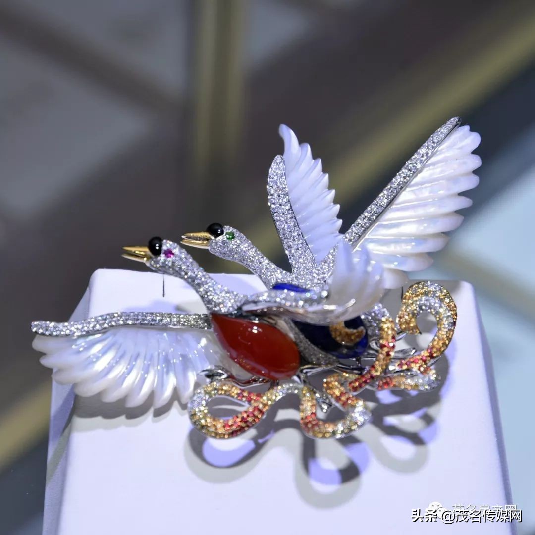 买珠宝可以无限换戴？是真的！来茂名六韬珠宝产业园！