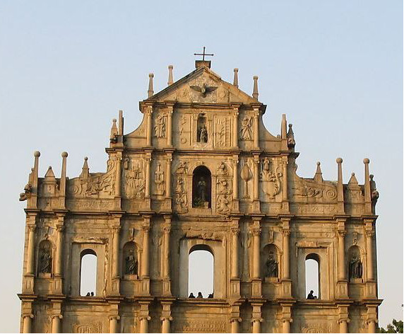 广州海关退运644吨“洋垃圾”