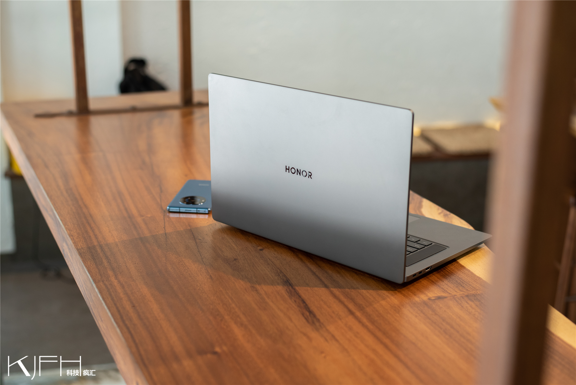 荣耀magicbook16pro和v14怎么选,荣耀magicbookpro16.1英寸锐龙版