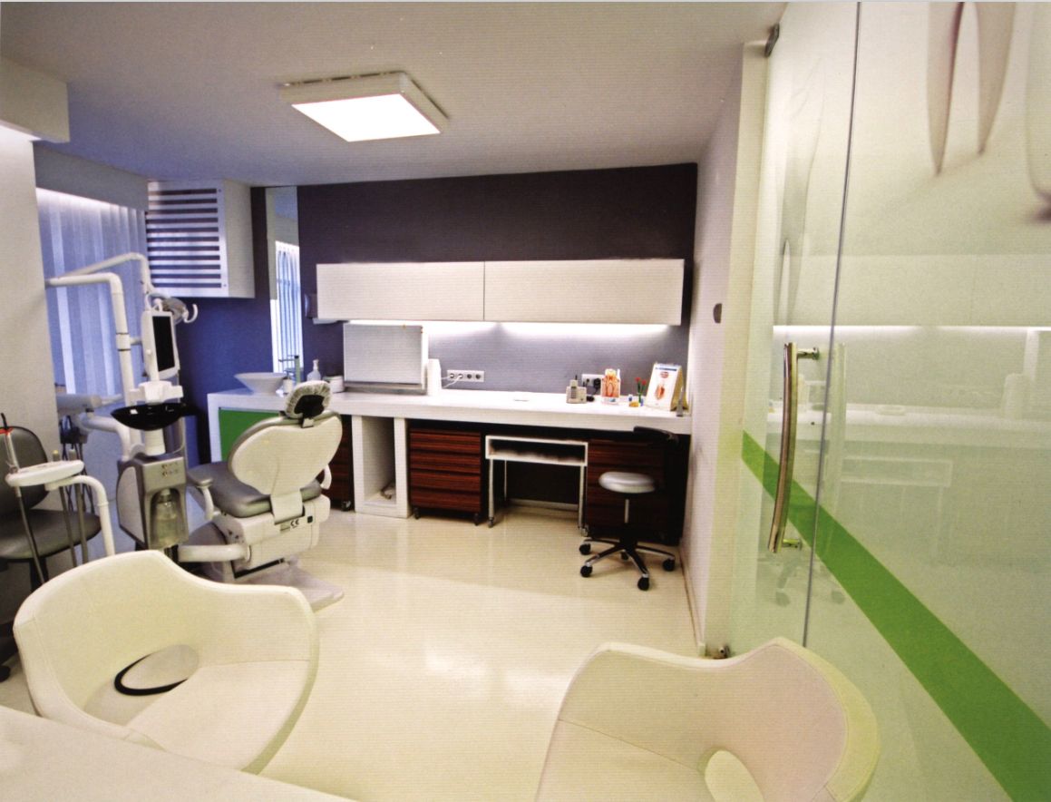 150平米现代口腔诊所装修图纸,口腔诊所墙面装修用什么材料