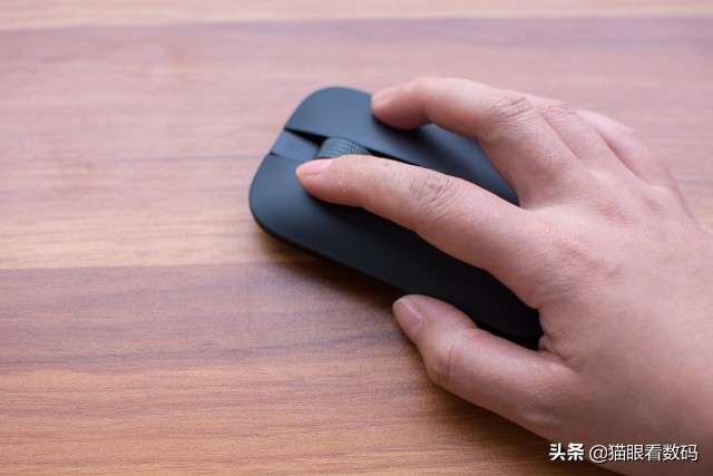 雷柏m550鼠标怎样配对连接,雷柏m550对比小米鼠标