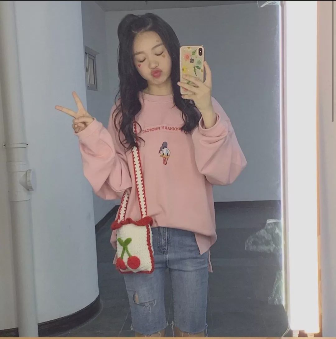 泫雅宋妍霏,欧阳娜娜泫雅宋妍霏穿搭