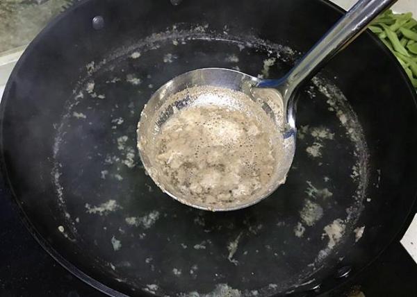 给肉焯水为什么要撇沫,给肉焯水必须放料酒吗