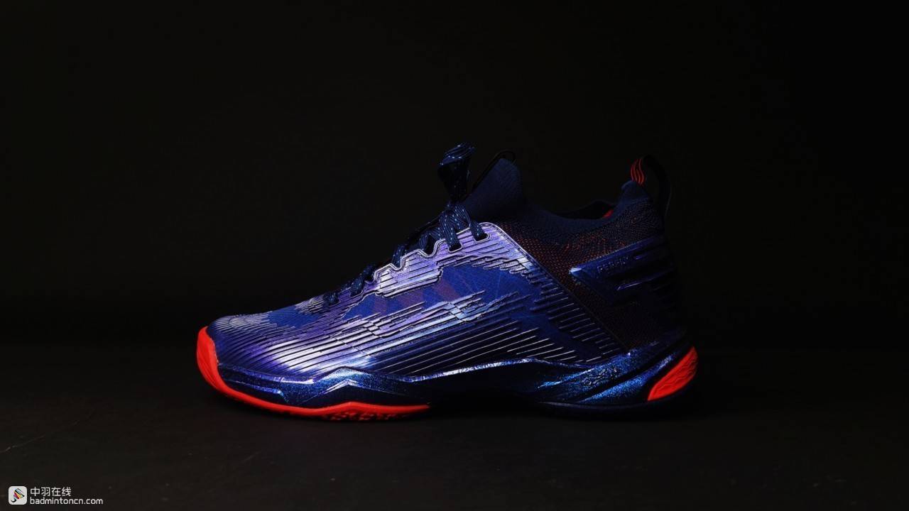 迪卡侬bs990,迪卡侬bs990与尤尼克斯88d