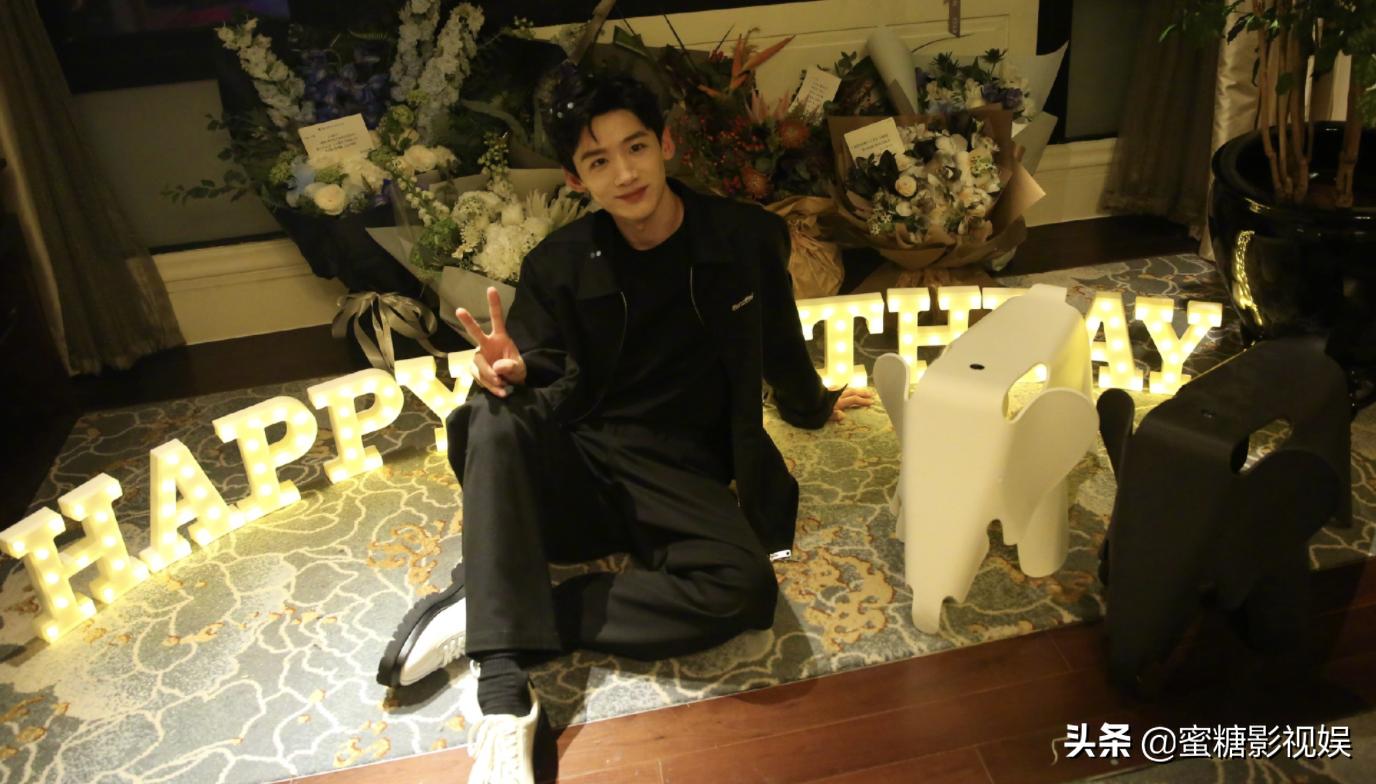 白敬亭搞笑怼人合集,白敬亭采访沙雕视频