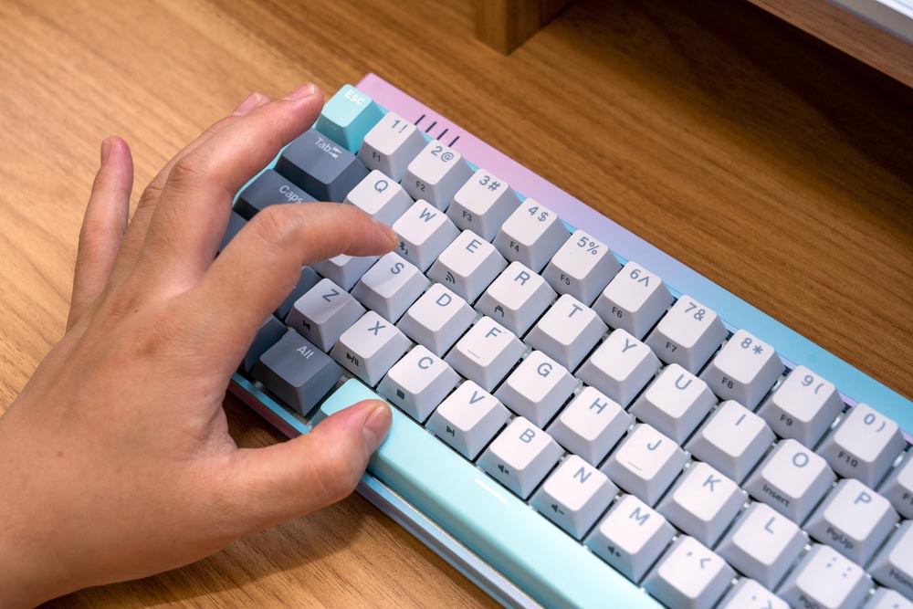 杜伽发布k320w三模无线机械键盘,k330键盘