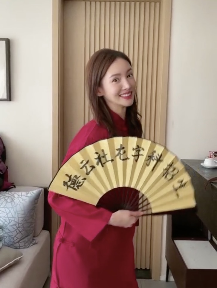 为什么金晨不直接垫高鼻尖,金晨回应整容过吗