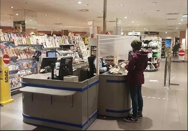 面对疫情，德国厂家们用品牌开始呼吁“保持距离”