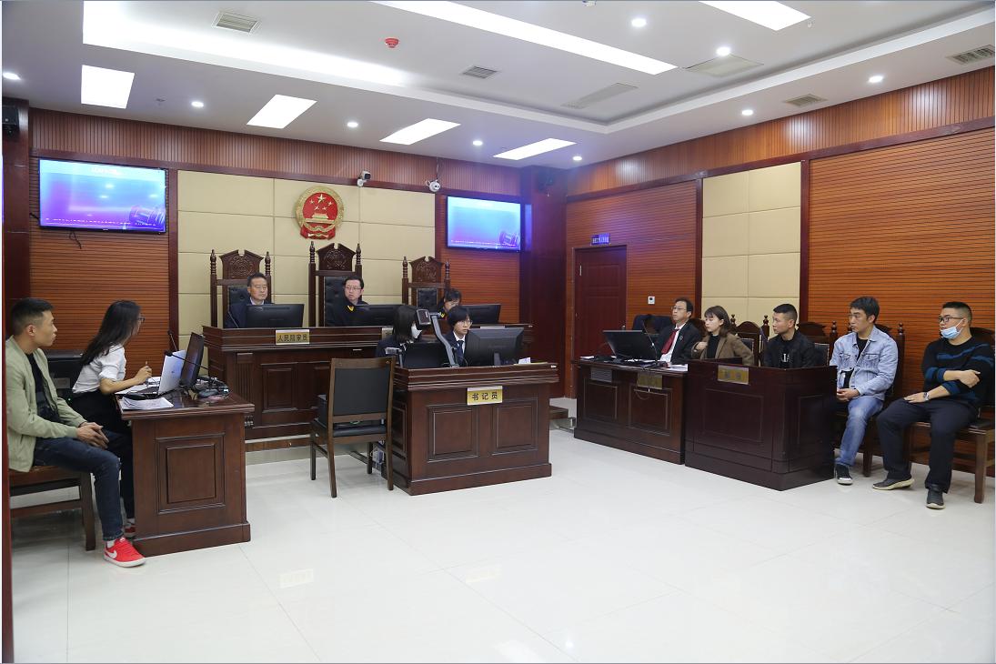 70万的车碰撞事件,国产车碰撞事故