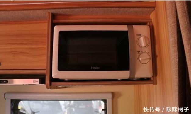 宇通5.99米自动挡中巴房车,看上去和普通车一样的房车