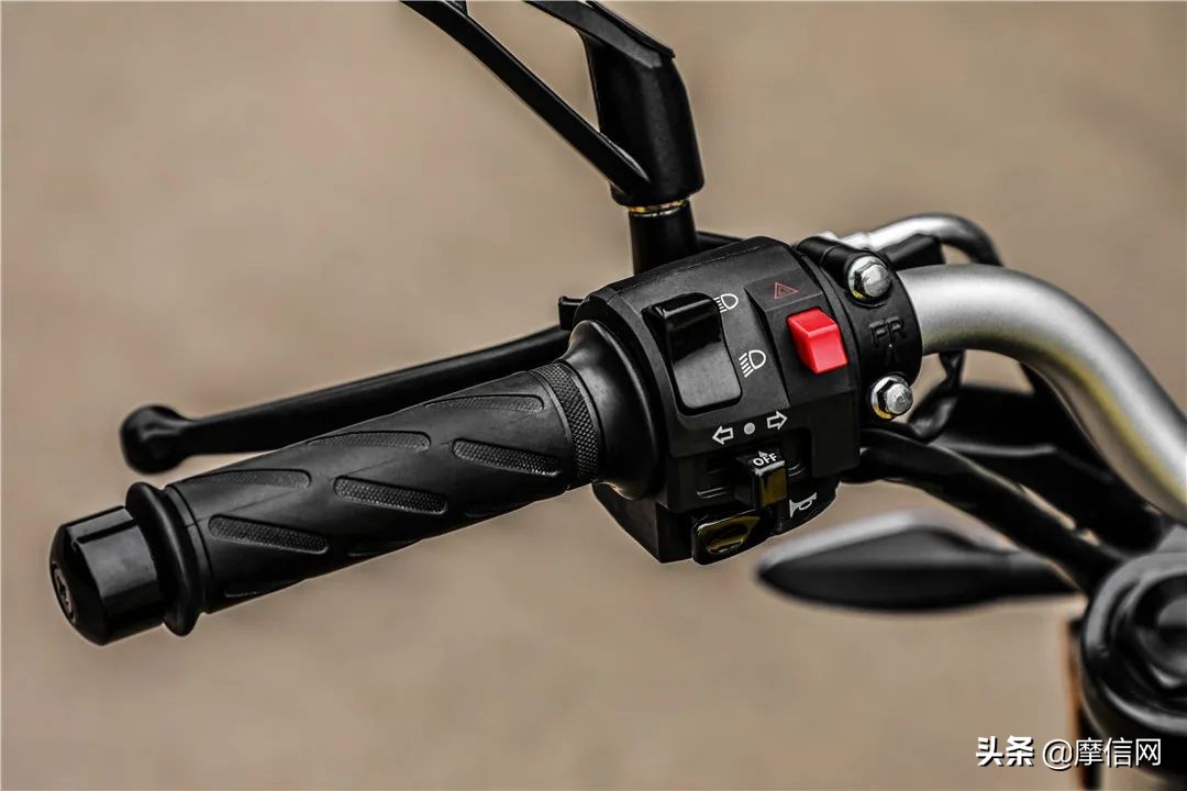 银钢小怪兽150是地平线吗,银钢小怪兽150摩托车好不好