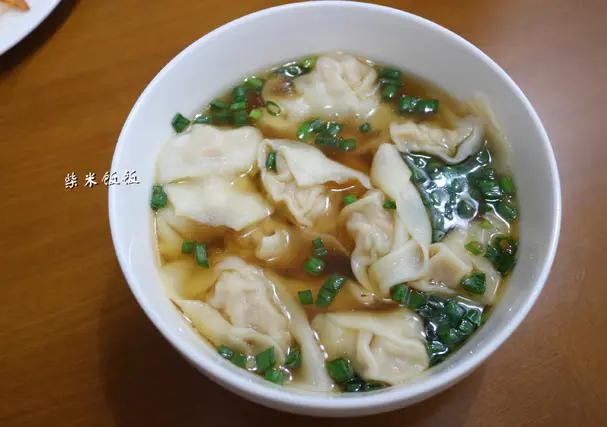 我家馄饨皮从来不买教你秘制做法,买的小馄饨皮怎么包馄饨