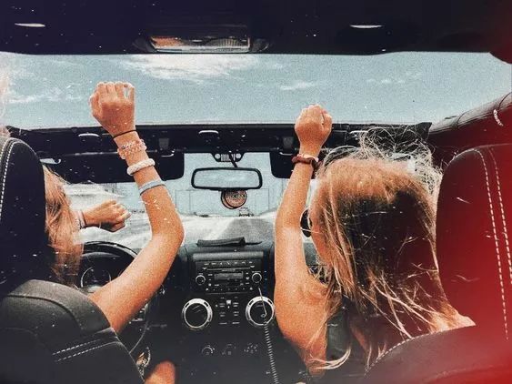 边旅行边赚钱靠谱吗,边旅行边打工赚钱