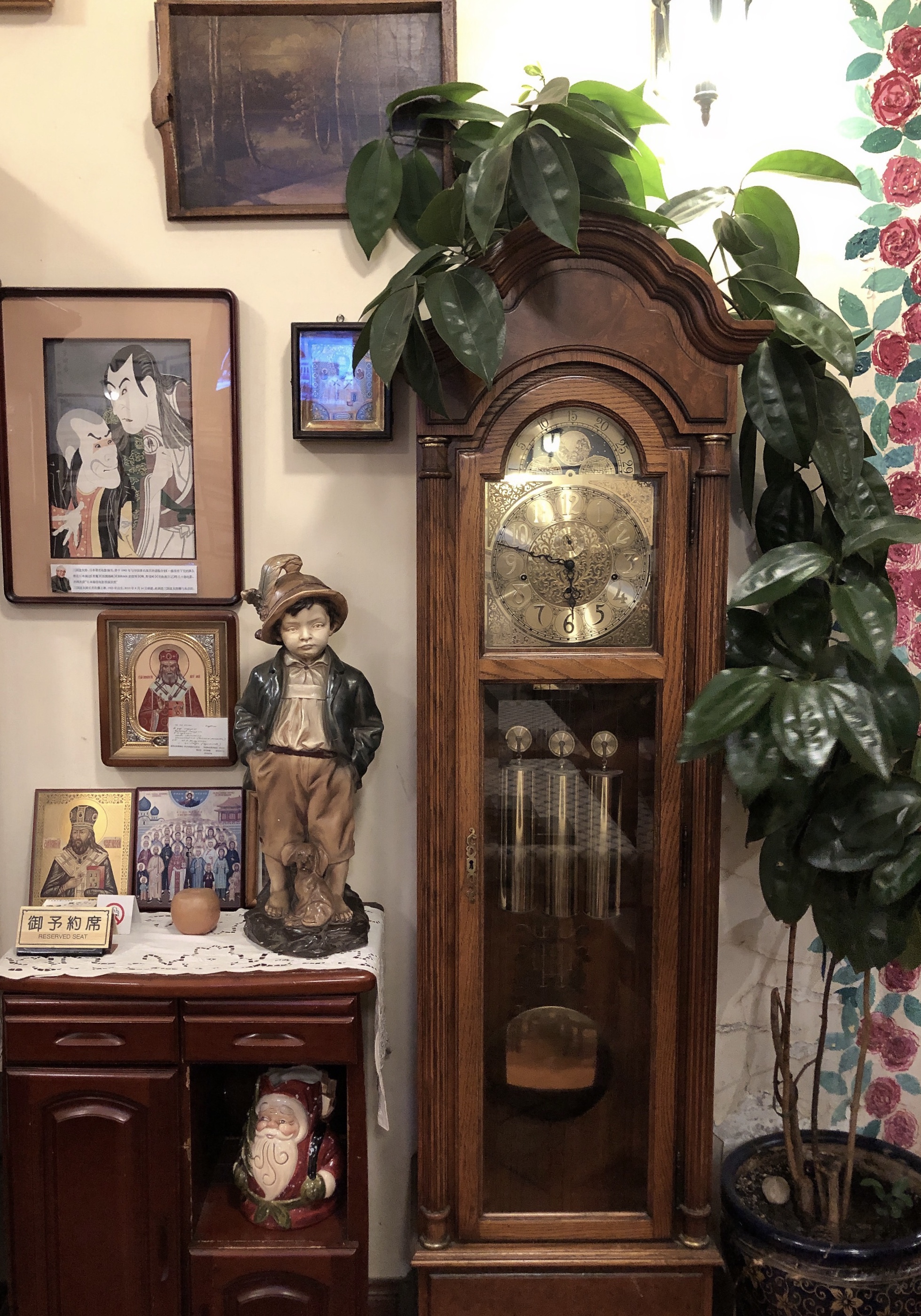 哈尔滨俄侨教堂,哈尔滨俄侨兄弟