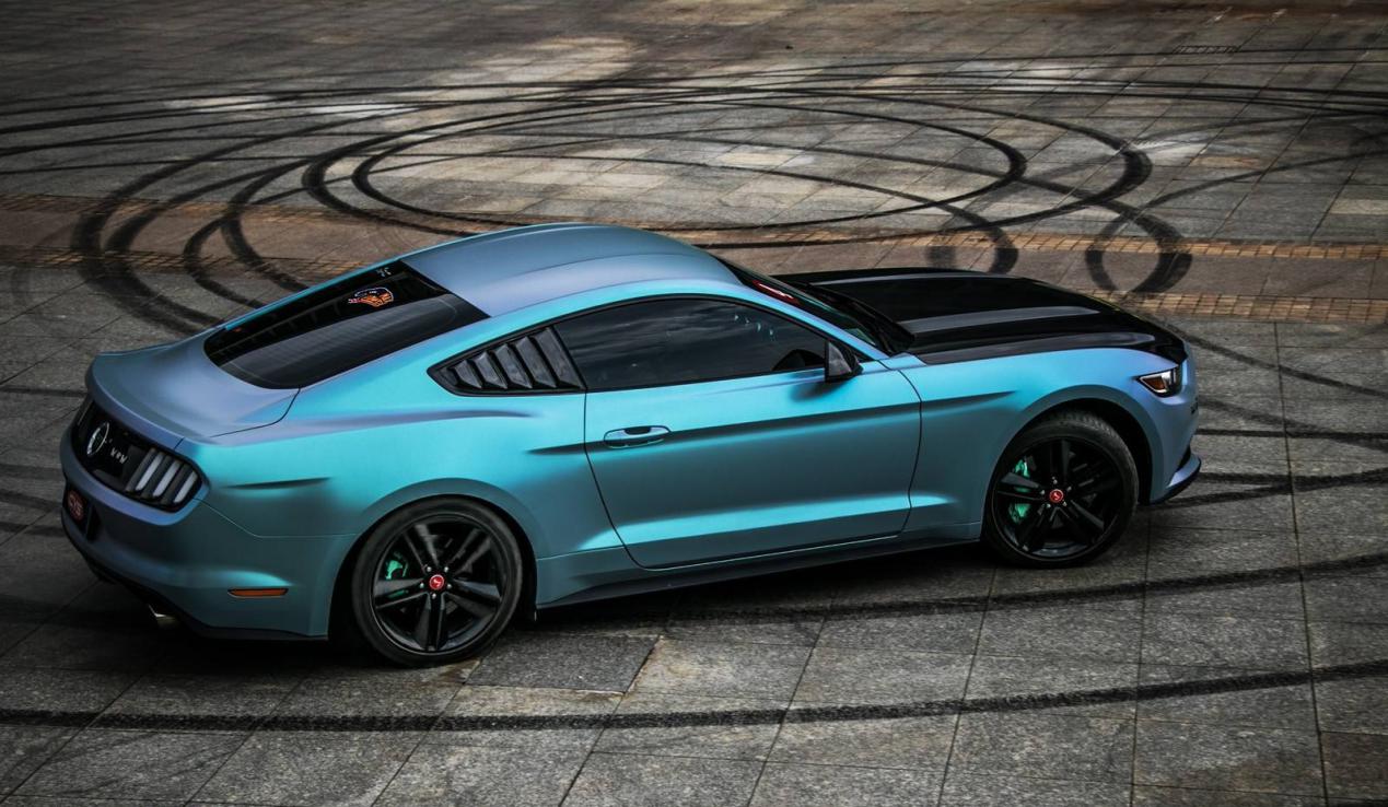 贴了2年的改色膜会留胶吗,贴改色膜多久会翘边