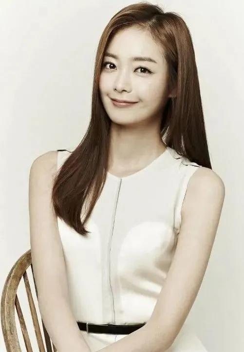 2020韩国最美十大美女孙艺珍,2020孙艺珍最佳女主角