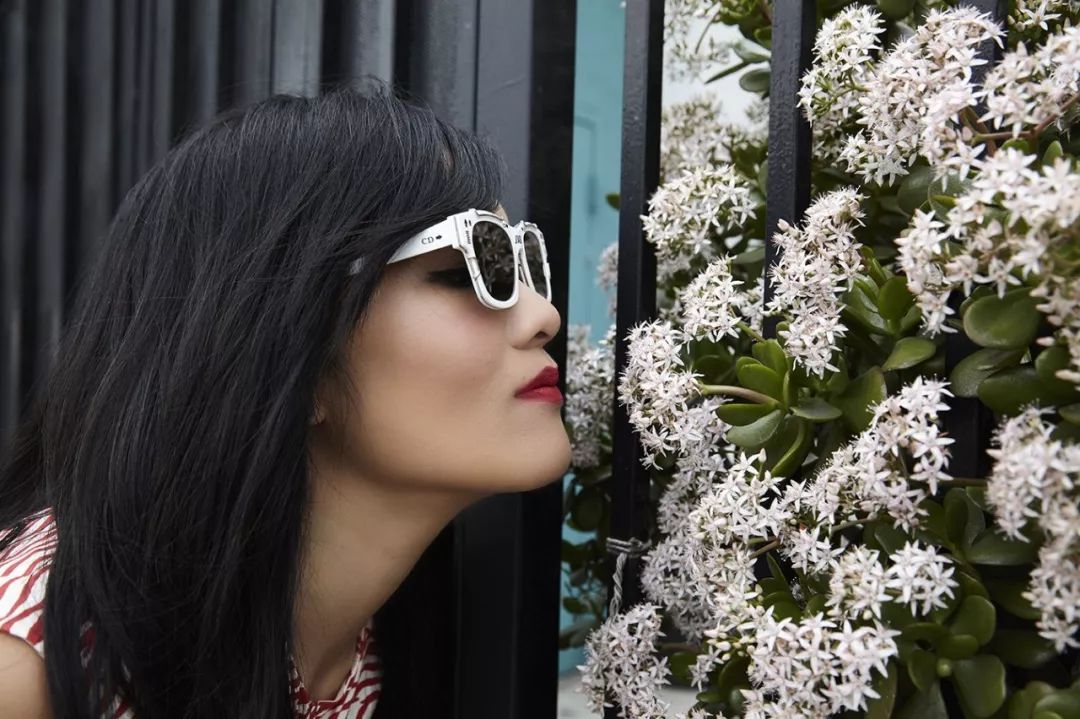 “我的梦想是当个花瓶……但你得先成为花瓶”|网黄·黄阿丽