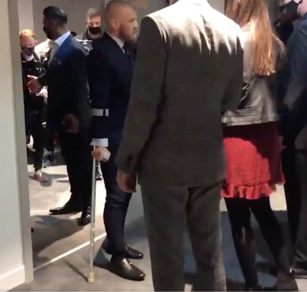 嘴炮腿骨受伤视频,嘴炮最新伤情报告