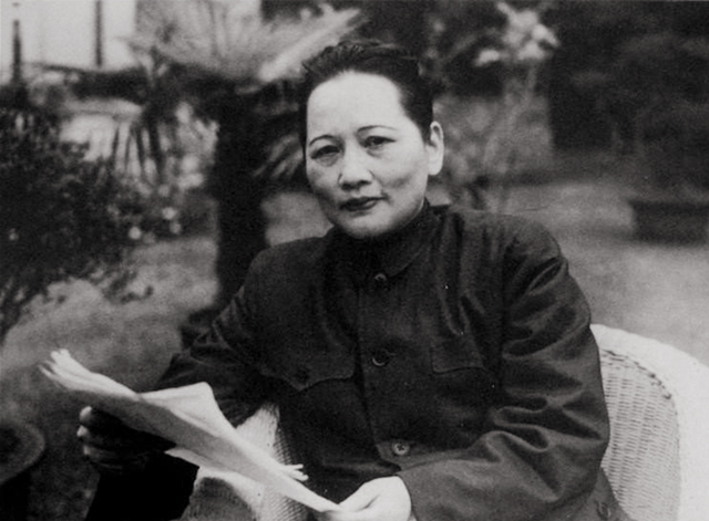 鲁迅不为人知的一面:一生爱烟,想戒却戒不掉,最后死于香烟