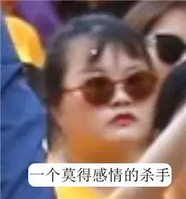 女生背lv三合一包包,女生背的包包没有背带好看吗