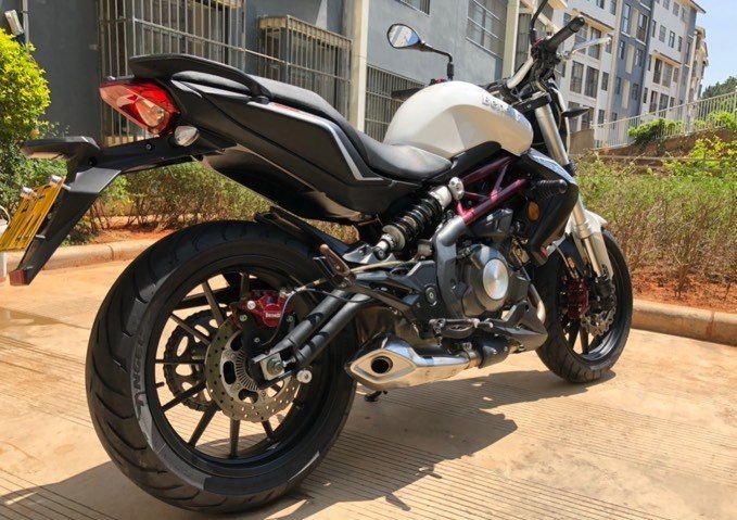 23岁小伙攒钱拿下黄龙300，为同步双缸，声浪简直是中国好声音