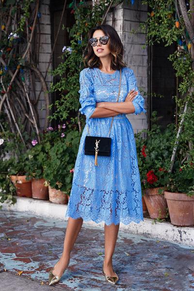 渔网袜加蕾丝裙日常穿搭,白色长蕾丝裙怎么穿好看