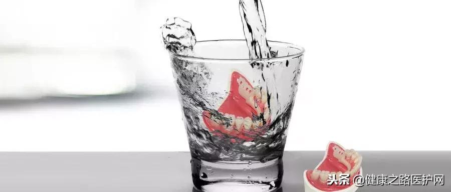 牙医告诉你不要随便做烤瓷牙,为什么医生都建议做烤瓷牙