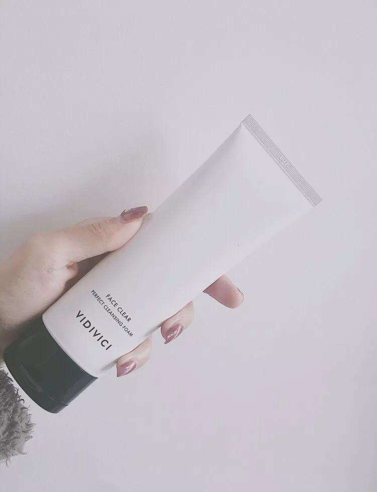 最新款香奈儿洗面奶测评,平价香奈儿的洗面奶怎么样