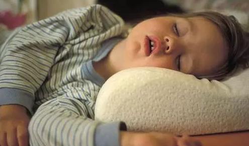 家中有孩子打鼾家长要警惕这个病,有没有腺样体肥大的家长