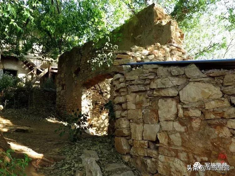 中国各地大型火车站详细样子,实拍中国最小火车站