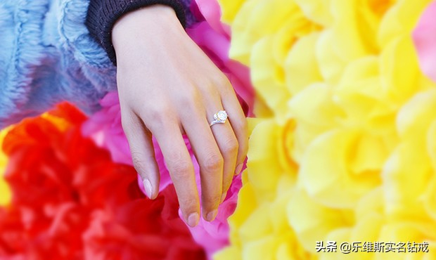 女生戒指的戴法和意义十个手指,乱戴戒指