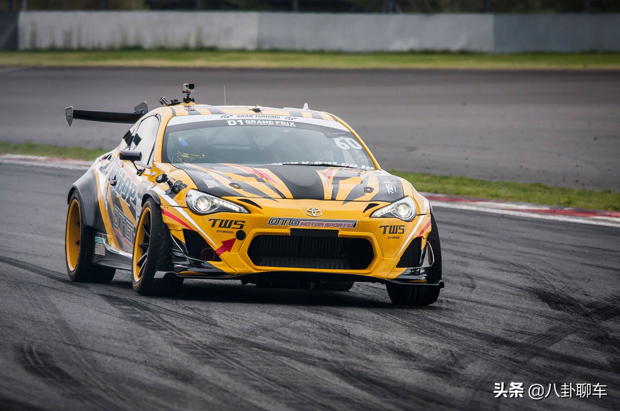 四轮定位的标准状态是什么,四轮定位多长时间定一次