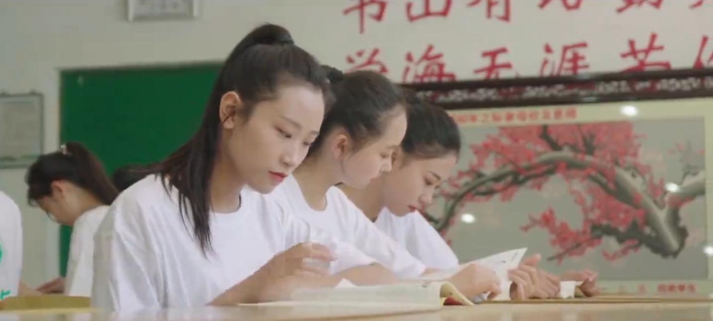 不负韶华有深美崇文厚德是“后浪”——走进开封市七中