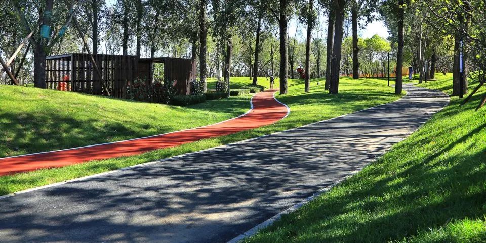 世界上最危险的跑道,世界上最舒服的跑道